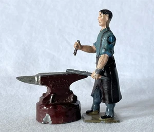 Vintage bemalter Bleispielzeug Soldat Britains 589 Vorkrieg Schmied & Amboss #93-427 - Bild 1 von 13