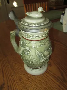 BRAZILIAN Beer stein of ducks! Very decorative! (No chips, nor cracks) - Picture 1 of 2