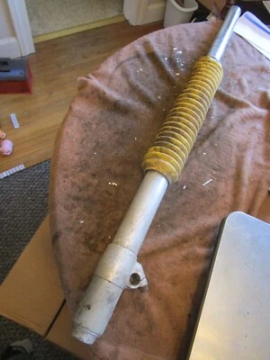 1983 Yamaha IT250 IT 250 правая передняя вилка ножка трубка ползунок в сборе загрузки - Изображение 1 из 4