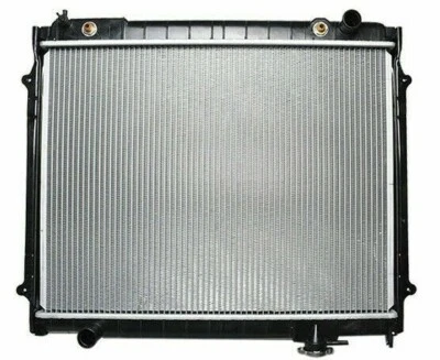 Radiador L4 2,4 L/2,7 L 2x2 18-5/8" (1778)(9) se adapta a Toyota Tacoma 1995 2000 4x4 Foto 1 de 2