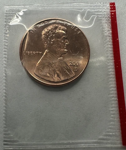 2001-D Lincoln Memorial Penny 1cent Coin from US Mint Set. Uncirculated BU Cover