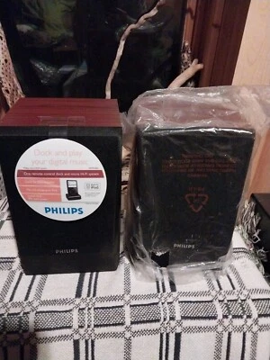 Philips MCM196D Bookshelf Speaker Pair - Image 1 of 4
