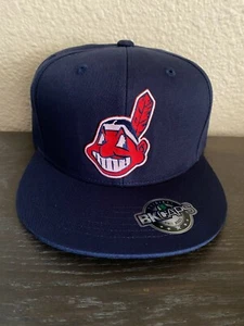 ⚾️GORRA DE BÉISBOL CLÁSICA RETRO DE COLECCIÓN CON LOGOTIPO DE CHIEF WAHOO SNAPBACK AZUL MARINO NUEVA - Imagen 1 de 3