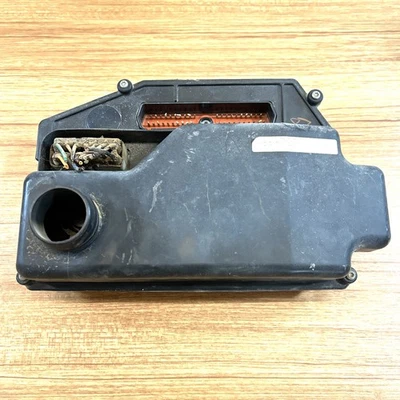 Dodge Ram 1988 motor 5,2 computador ECU ECM PCM 4379728 Foto 1 de 4