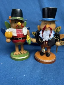 2 Truthahn Pilger Nussknacker von Weltmarkt 2011 - Bild 1 von 12