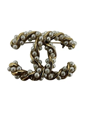 Authentic Chanel Coco CC Logo Designer Gold Pearls Classic Brooch Pin Italy Made - Image 1 of 4