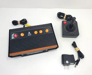 Consola de juegos clásica Atari Flashback H10607 negra con cable con controlador - Imagen 1 de 5