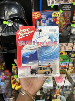 2003 Johnny Lightning Surf Rods 1950 Mercury Woody 1/64 - Image 1 of 4
