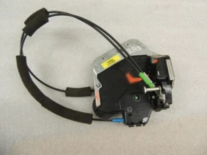 Cerradura puerta trasera izquierda TOYOTA LAND CRUISER 07- LEXUS RX270/350/450H 08-15 - Imagen 1 de 1