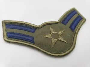 Parche de aviador militar de primera clase de la Fuerza Aérea de los Estados Unidos 4" verde y azul - Imagen 1 de 5