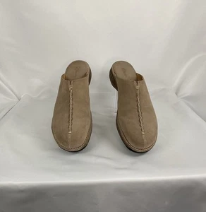 Clarks Comfort Clogs 10 M Neutral Tan Suede Leather Mules Slip-Ons #2BN1 - Picture 1 of 10