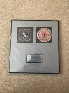 AUTÉNTICO PREMIO BERNIE TAUPIN ELTON JOHN THE ONE RECORD - Imagen 1 de 5