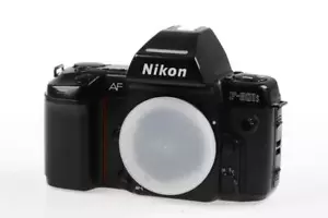 NIKON F-801s Gehäuse - SNr: 3270345 - Bild 1 von 7