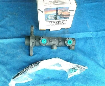 OEM Master Cylinder 11-2212 w/o Tank Fits Mazda 323 626 - Imagem 1 de 3