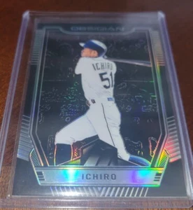 2019 Panini Obsidian #8 Ichiro Prizm Refractor-like finish - Picture 1 of 3