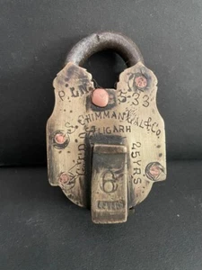 Old Vintage  Handmade small Brass 3 Trick / Puzzle Rare Primitive Shaped Padlock - Afbeelding 1 van 11