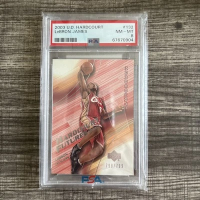 2003-04 UD Hardcourt #132 LeBron James Cavaliers radiocontrol novato 798/799 PSA 8 Foto 1 de 3