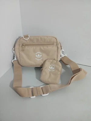 Bolso Bandolera Adidas Originales Unisex Hombro Puffer y Bolsa Beige Foto 1 de 4
