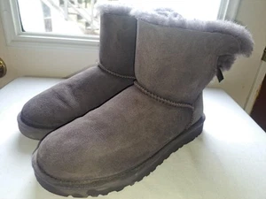 UGG Australia Women's Light Purple Suede Boots - Size 8, Soft, Cozy, & Chic! - Bild 1 von 13