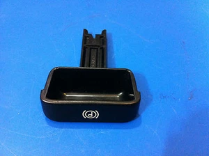  MERCEDES benz C320 W203 2002  BRAKE RELEASE HANDLE BLACK PLASTIC 2034270620 OEM - Foto 1 di 1