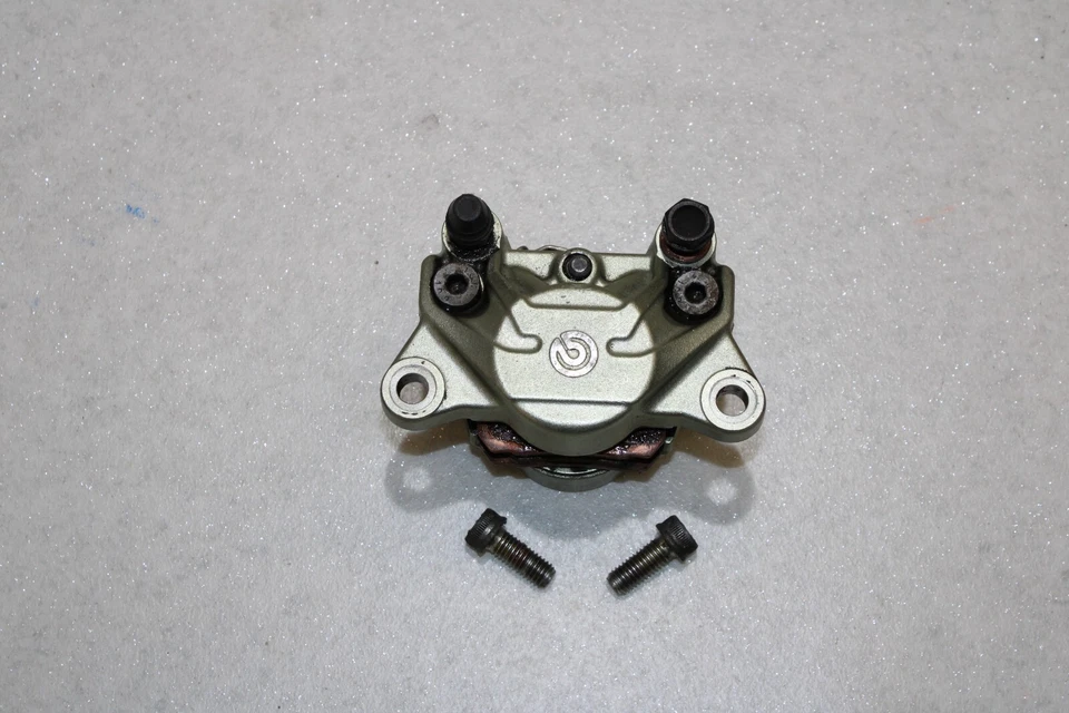 DUCATI 1198S OEM BREMBO REAR BRAKE CALIPER PADS OEM BOLTS 1098 1198 848 749 999 - Image 1 of 1