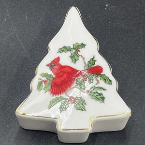 Vintage Lefton Red Cardinal Holly Berry Christmas Tree Trinket Box #1203 - Picture 1 of 4