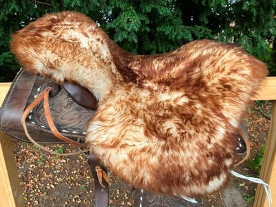 Sheepskin saddle cover saddle pad sheepskin cover Western saddle pad flamed - Image 1 of 4