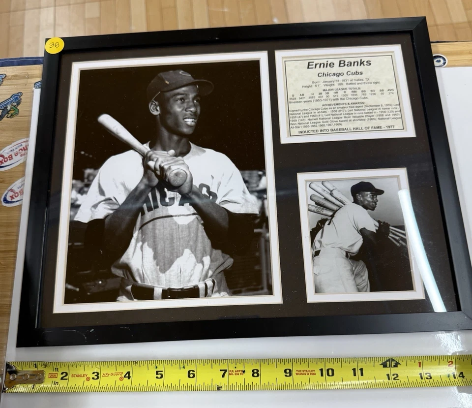 Ernie Banks名人堂统计卡和相框照片 — 第 1/1 张图片