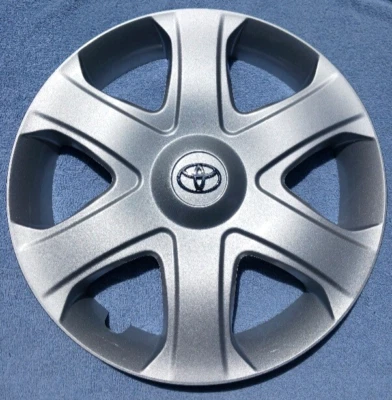 Tapacubos Toyota Matrix 2009-2010 se adapta a 16 pulgadas P/N 42621 02100 NUEVO NO USADO O.E.M. Foto 1 de 3