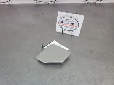 Cadillac XLR 2004 conjunto de puerta de combustible con bisagra, plateado - OEM Foto 1 de 4