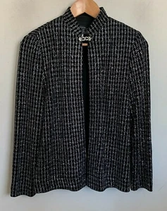 Alex Evenings Black Jacket Silver Metallic Design Collar Rhinestone Clasp Sz 6P  - Foto 1 di 7