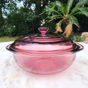 Cranberry Pyrex 1.5 Quart Round Covered Casserole Dish, Pyrex 023 CorningWare - Picture 1 of 10
