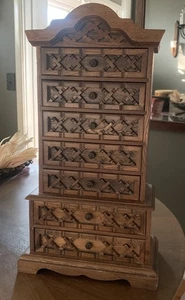 Vintage Holz geschnitzt Spieluhr Schmuckkästchen von MIM 7 Gold Samt gefütterte Schubladen 20" - Bild 1 von 10