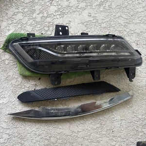 2013-2016 LINCOLN MKZ RH RIGHT PASSENGER SIDE FOG LIGHT OEM - Picture 1 of 6