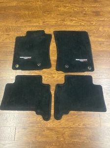 Alfombra de piso - TRD todoterreno 4 corredores TOYOTA ACCESORIOS DE FABRICANTE DE EQUIPOS ORIGINALES - Imagen 1 de 5