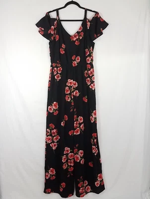Maurices Black Floral Jumpsuit L Boho Red Flower Rose Flutter Cold Shoulder NWT Foto 1 de 4