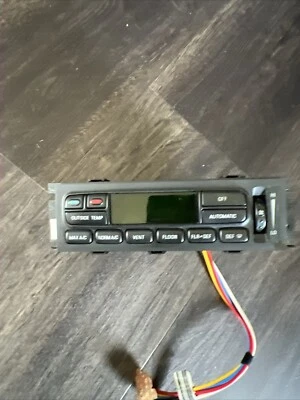 Ford Crown Vic Mercury Grand Marq 2003-2011 control de clima P/N 3W7H-19C933-AB Foto 1 de 4