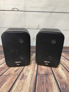 JBL Control One Lautsprecher Boxen (2 Stück) - Bild 1 von 8