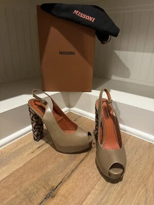 Zapatos de salón Missoni beige plataforma punta abierta honda trasera talla 38,5 Foto 1 de 4