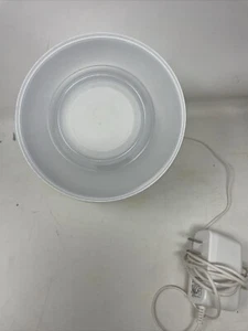 Philips Consumer Luminaries Iris LED RGB Table Glow Lamp, White Model 71996 - Picture 1 of 10