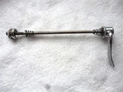 Pincho trasero de liberación rápida Campagnolo vintage 126 mm palanca curva + letras de bloque Foto 1 de 4