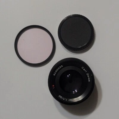 Vtg camera lens carl zeiss planar 50mm fl.7 Hoya Hmc 55mm skylight (1B) Japan  - Image 1 of 4