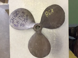 24 inch x 20 Pitch BRONZE 3 Blade Right Hand Propeller 1.75 inch Bore - 86A - Bild 1 von 1