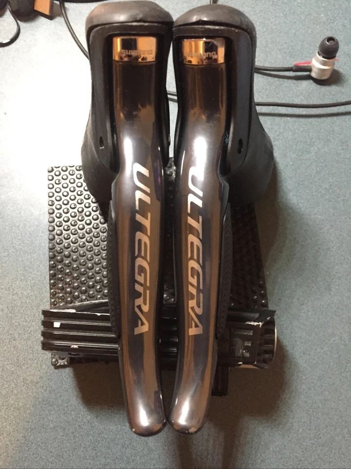 Cambios Shimsno Ultegra DI2 ST-6770 Foto 1 de 4