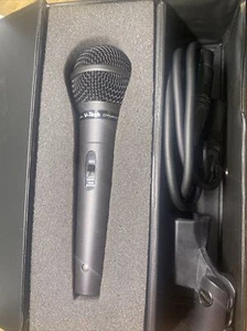 V-Tech VT-1040 Dynamic Microphone Unidirectional with Original Case - Picture 1 of 11