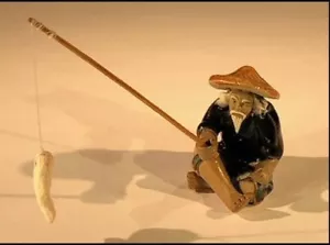 Estatuilla de pescador chino bonsái miniatura esmaltada cerámica azul 1,25x1,25x1,75 - Imagen 1 de 1