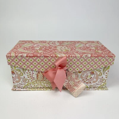 Peach Green Magnetic Close Gift Box Set Decorative Ribbon Bow Gift Card - Image 1 of 4