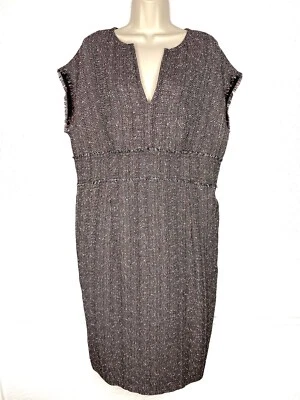 Vestido Vaina Escada Negro Tweed Cuello en V Sin Mangas Flecos Talla 44 Foto 1 de 4