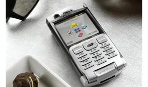 Unlocked P990 Sony Ericsson P990i 3G WIFI 2MP MP3 Radio English Mobile Phone - Bild 1 von 22