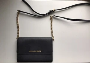 Michael Kors Jet Set Crossbody Bag - Black With Gold Chain - Picture 1 of 8